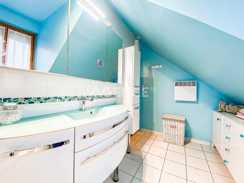 Maison - 138 m² - 6 pièces