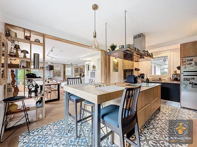 Maison - 152 m² - 5 pièces