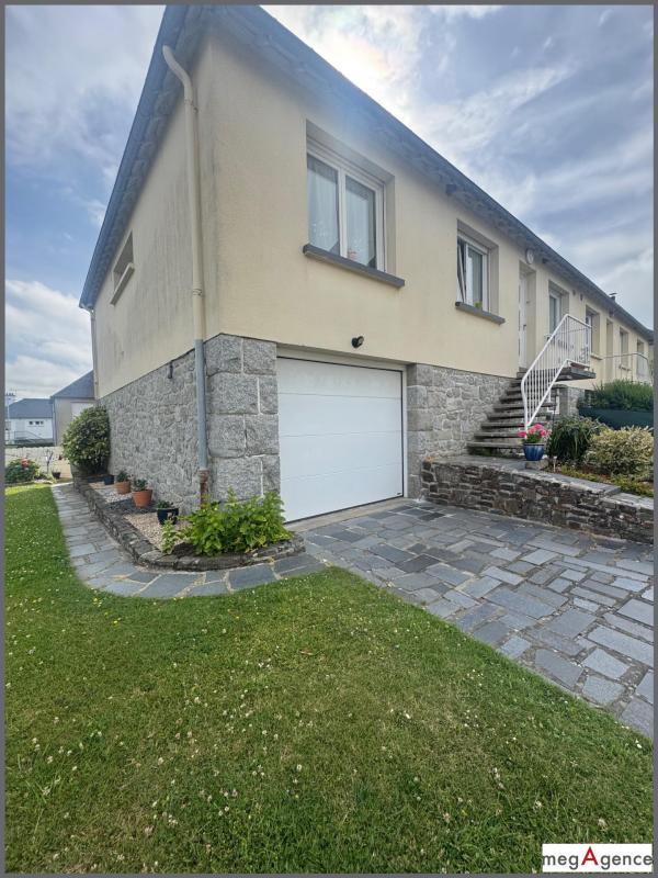 Maison traditionnelle - 135 m² - 5 pièces