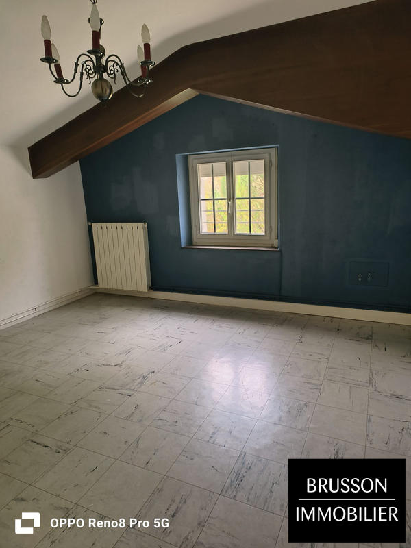 Maison traditionnelle - 244 m² - 5 pièces