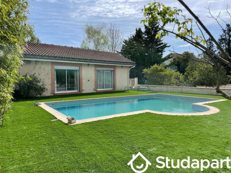 Chambre - 12 m² - 1 pièce