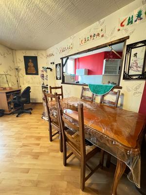 Appartement ancien - 87 m² - 5 pièces