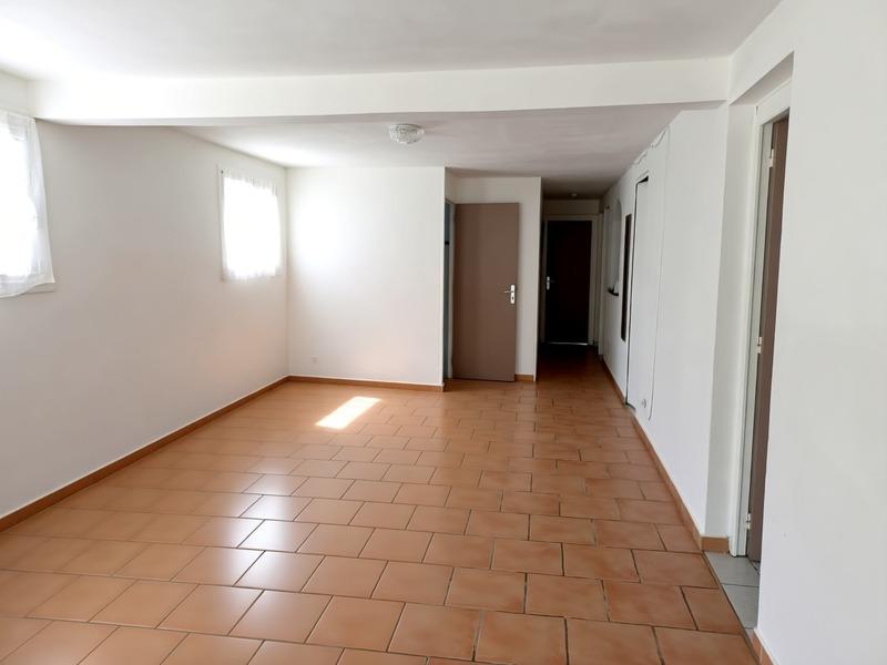 Maison - 265 m² - 14 pièces