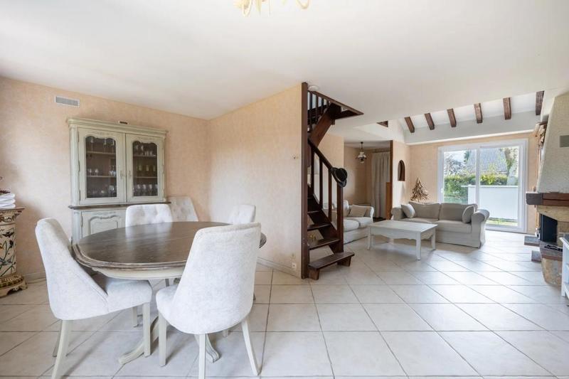 Maison - 150 m² - 7 pièces