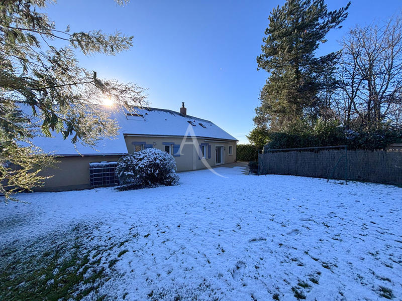 Maison - 159 m² - 8 pièces