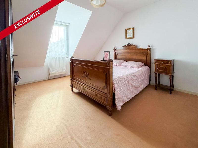 Maison traditionnelle - 148 m² - 5 pièces