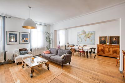 Maison - 247 m² - 7 pièces