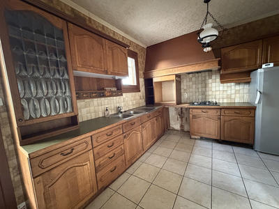 Maison - 140 m² - 6 pièces