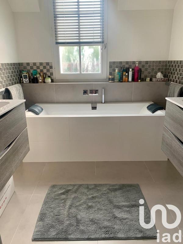 Maison - 140 m² - 7 pièces