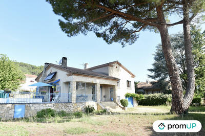 Villa - 168 m² - 6 pièces