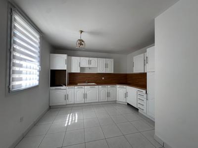 Maison - 91 m² - 5 pièces