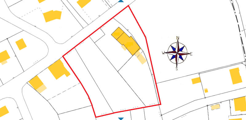 Maison - 288 m² - 9 pièces