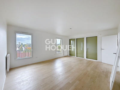 Appartement - 98 m² - 4 pièces