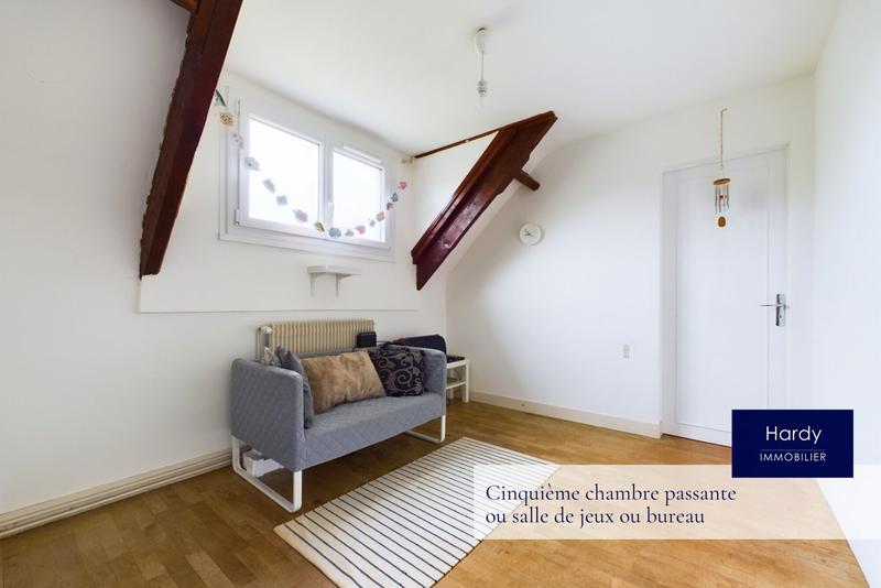 Maison - 162 m² - 6 pièces