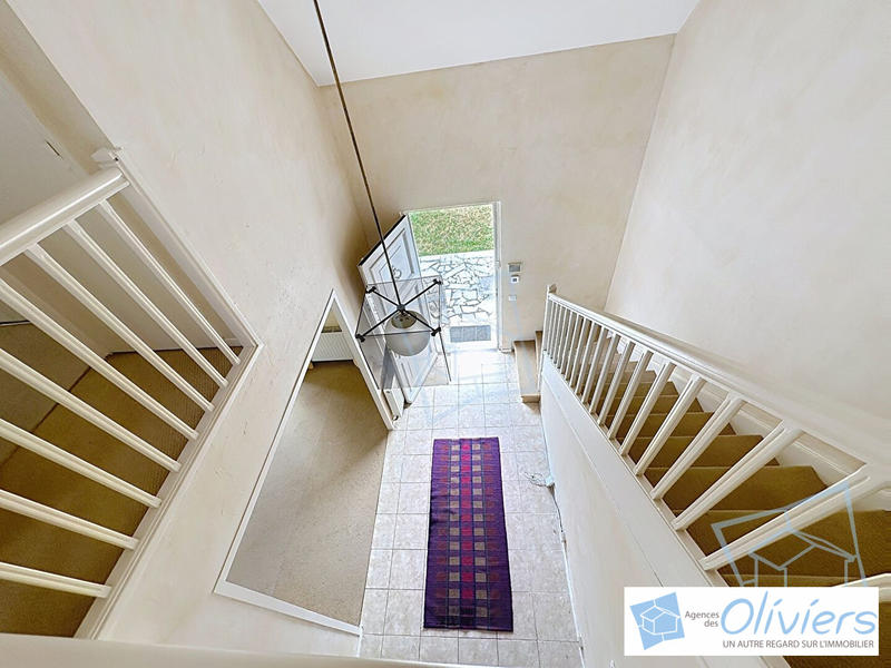 Maison - 181 m² - 8 pièces