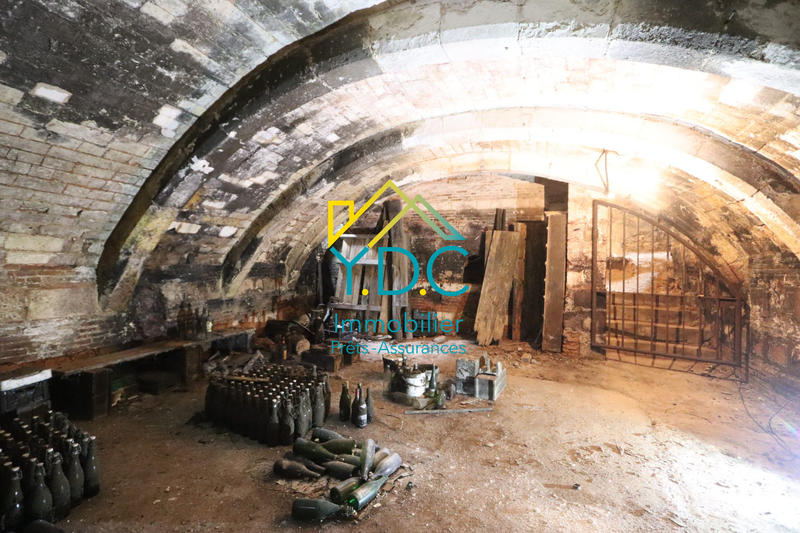 Maison - 204 m² - 12 pièces