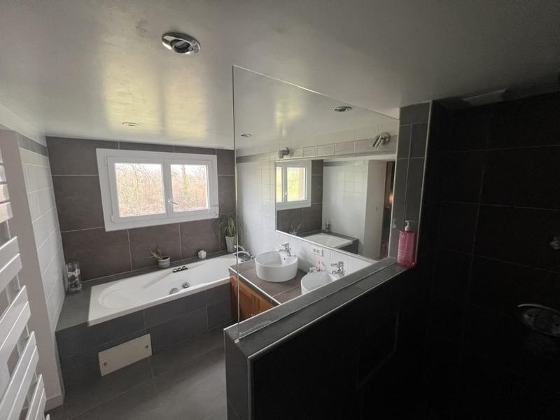 Maison en pierre - 200 m² - 7 pièces