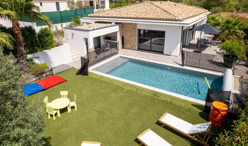 Maison - 200 m² - 6 pièces