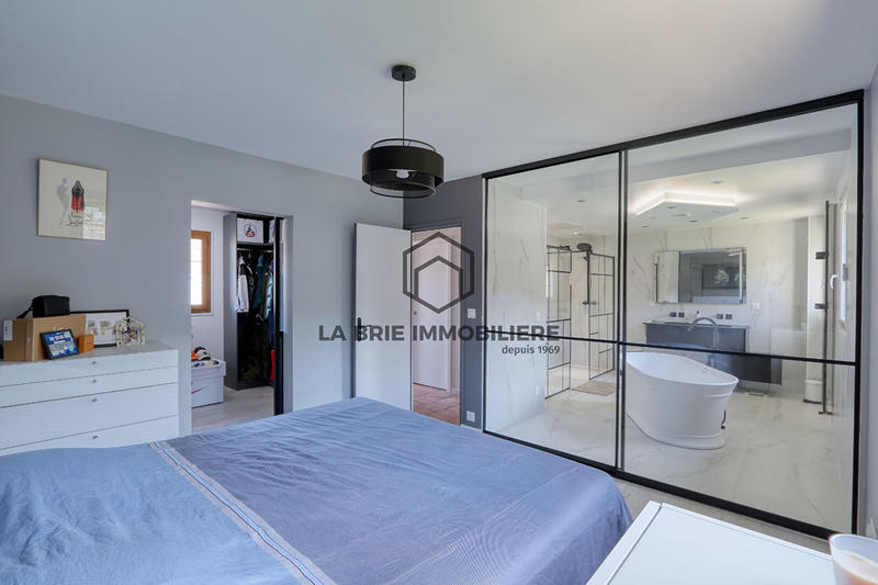 Maison - 160 m² - 6 pièces