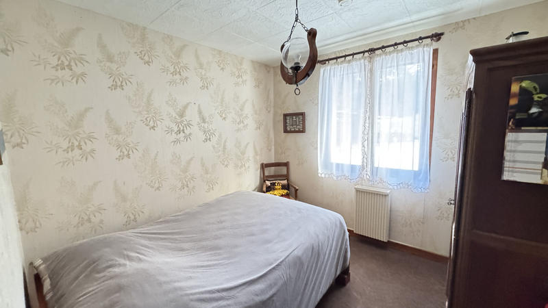 Maison - 90 m² - 5 pièces