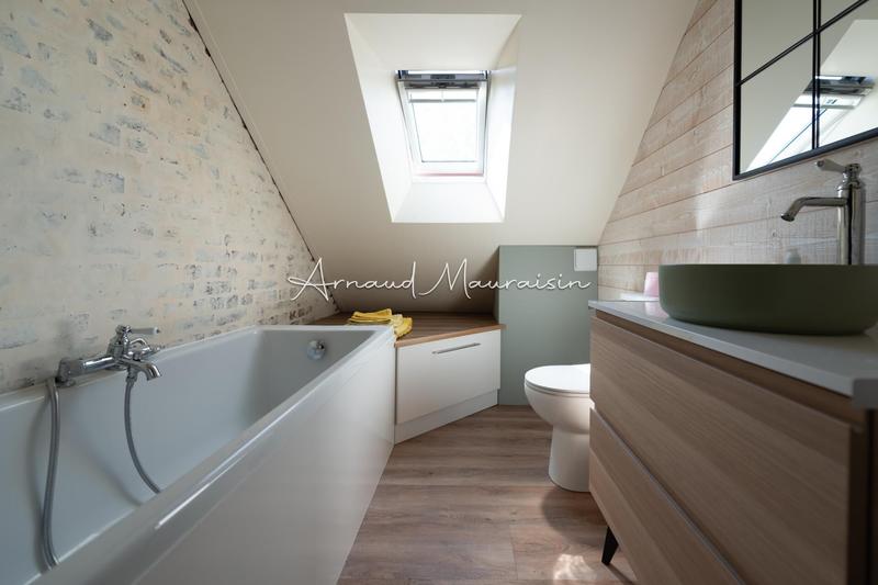 Maison - 182 m² - 6 pièces