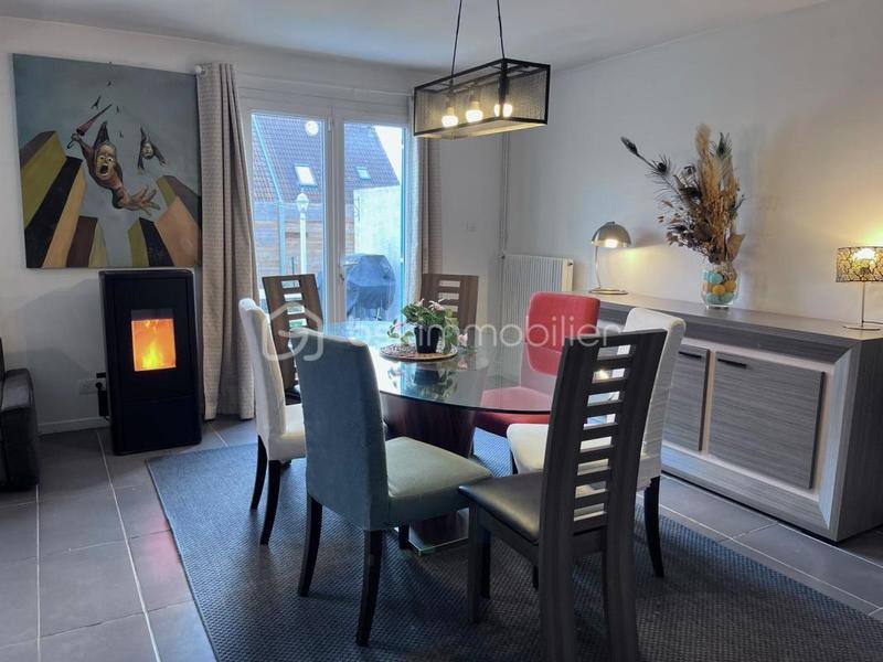 Maison traditionnelle - 93 m² - 6 pièces