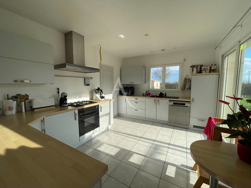 Maison - 140 m² - 5 pièces