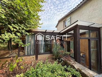 Maison - 180 m² - 6 pièces