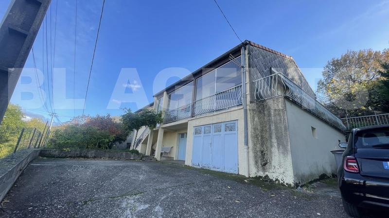 Maison traditionnelle - 113 m² - 6 pièces