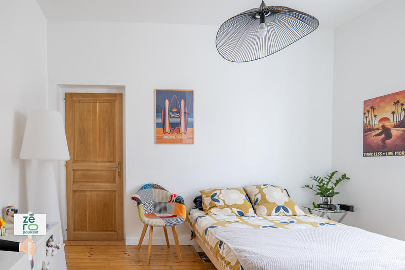 Maison - 205 m² - 9 pièces