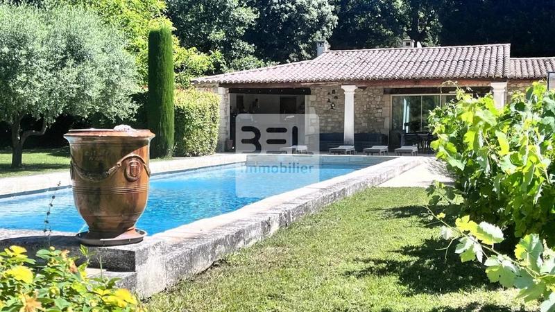 Gîte - 500 m² - 22 pièces