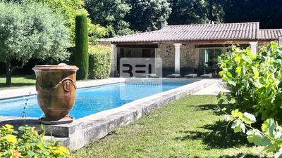 Gîte - 500 m² - 22 pièces