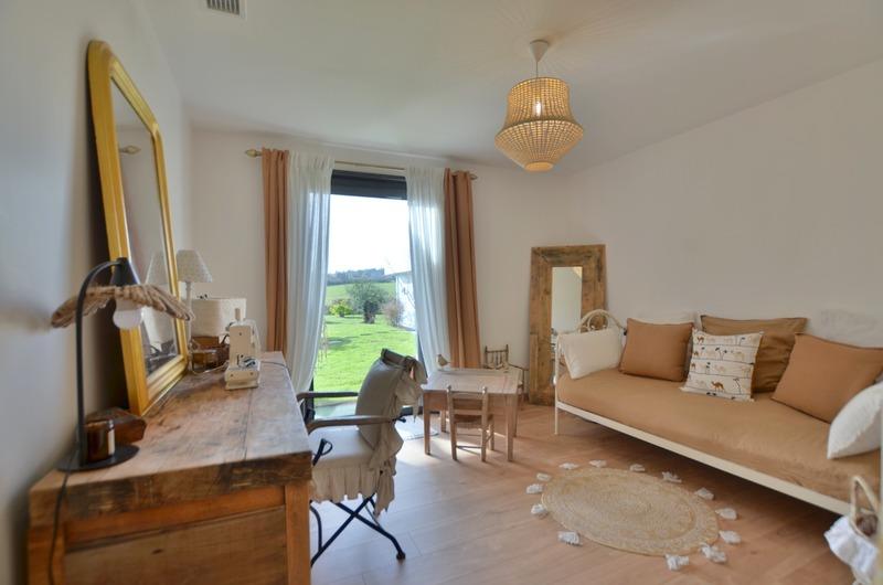 Maison - 180 m² - 7 pièces