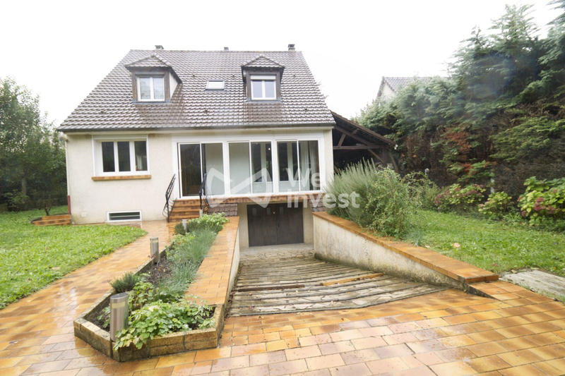 Maison - 145 m² - 8 pièces