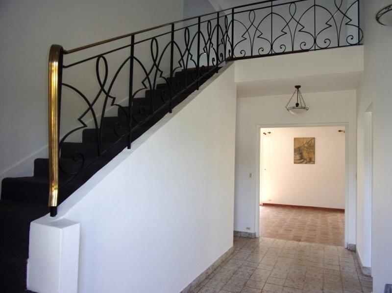 Maison - 198 m² - 8 pièces