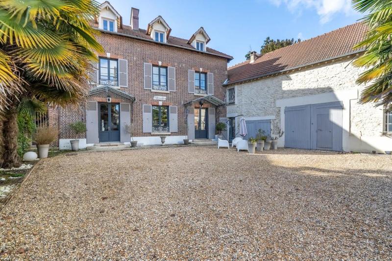 Maison - 187 m² - 6 pièces