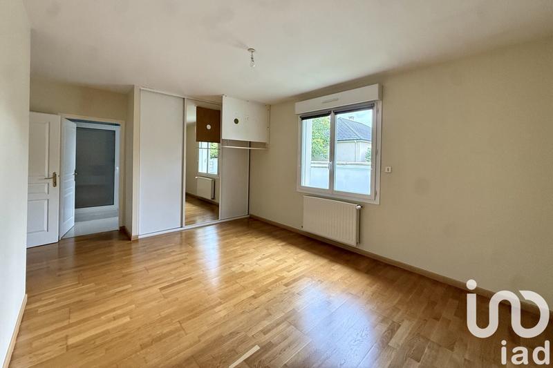 Maison - 414 m² - 8 pièces