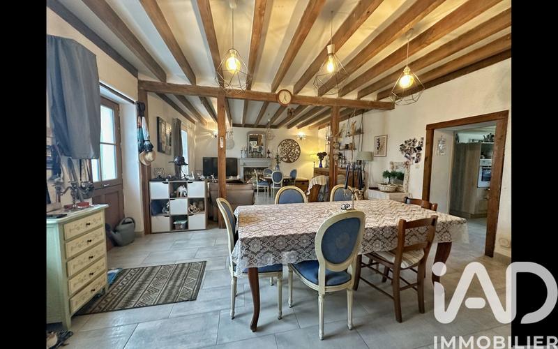 Maison - 200 m² - 8 pièces