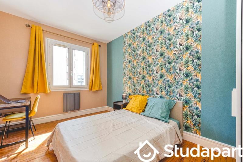 Chambre - 11 m² - 1 pièce