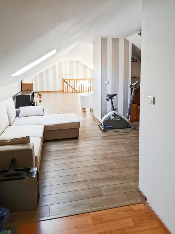 Maison - 184 m² - 7 pièces