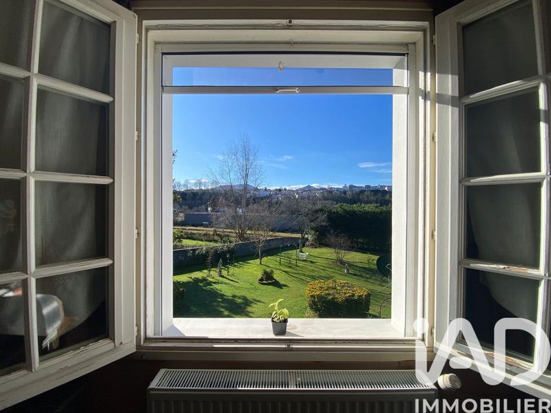 Maison - 149 m² - 8 pièces