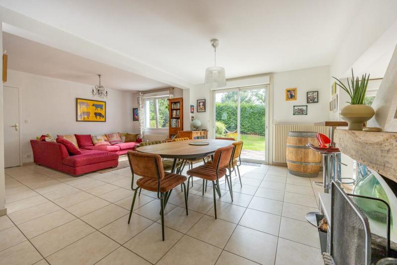 Maison - 160 m² - 7 pièces