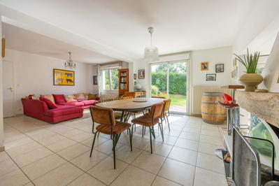 Maison - 160 m² - 7 pièces