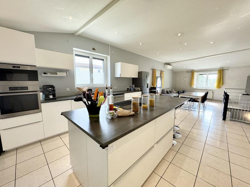 Maison - 150 m² - 5 pièces