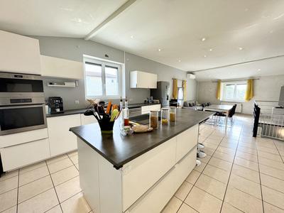 Maison - 150 m² - 5 pièces