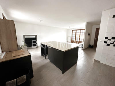 Maison - 88 m² - 4 pièces