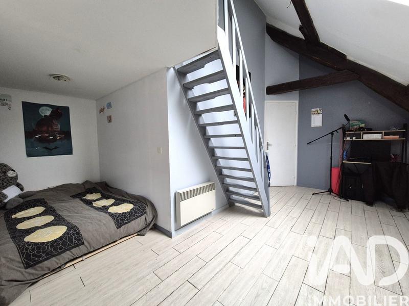 Maison - 186 m² - 8 pièces