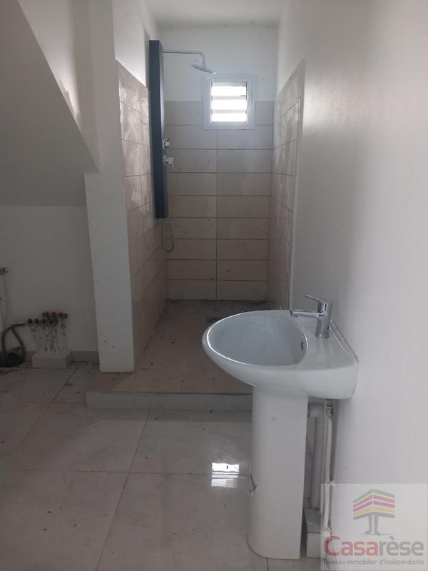 Maison - 76 m² - 4 pièces