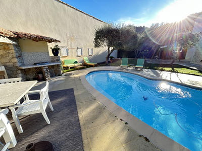 Villa - 175 m² - 6 pièces