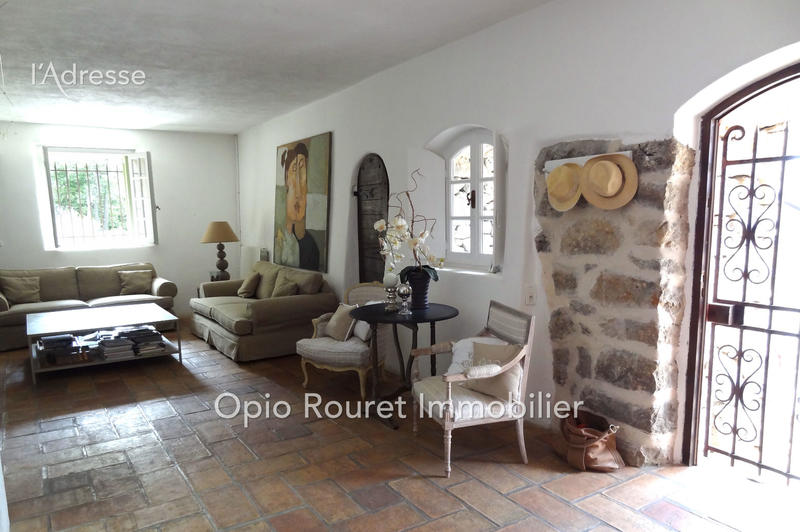 Villa - 250 m² - 7 pièces